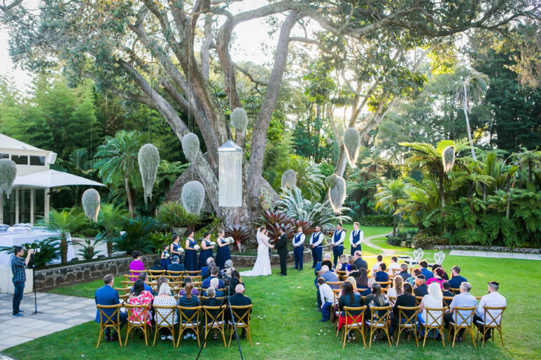 Read more about the article What Does the Bridal Party Do? The Ultimate Guide