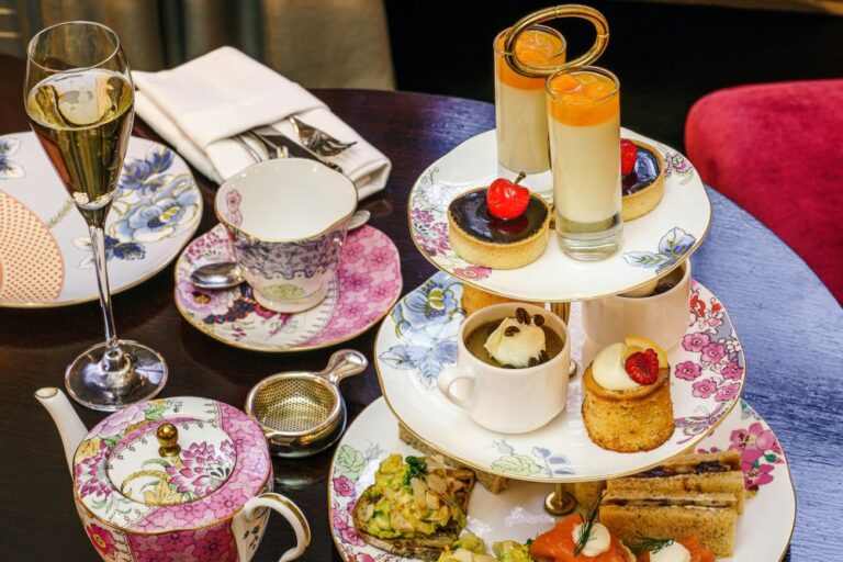 Read more about the article The Ultimate Guide to Bridal Showers: What They Are, Who Hosts Them, and Modern Melbourne Trends