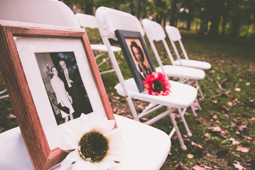 How to Honour Absent Loved Ones on Your Wedding Day