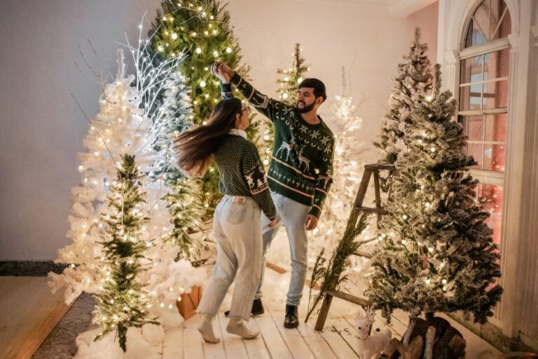 Read more about the article 12 Ways to Celebrate Your Last Single Christmas in Melbourne