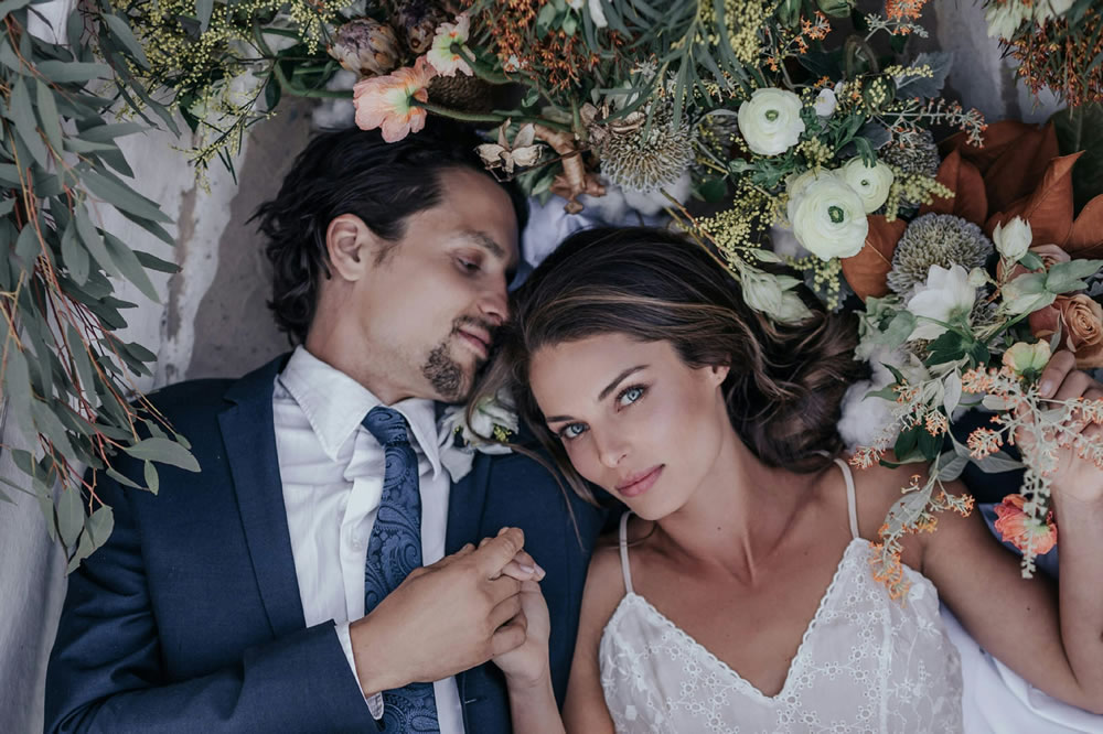 Read more about the article Embracing Micro Weddings β Your Ultimate FAQ Guide to Planning a Small Wedding