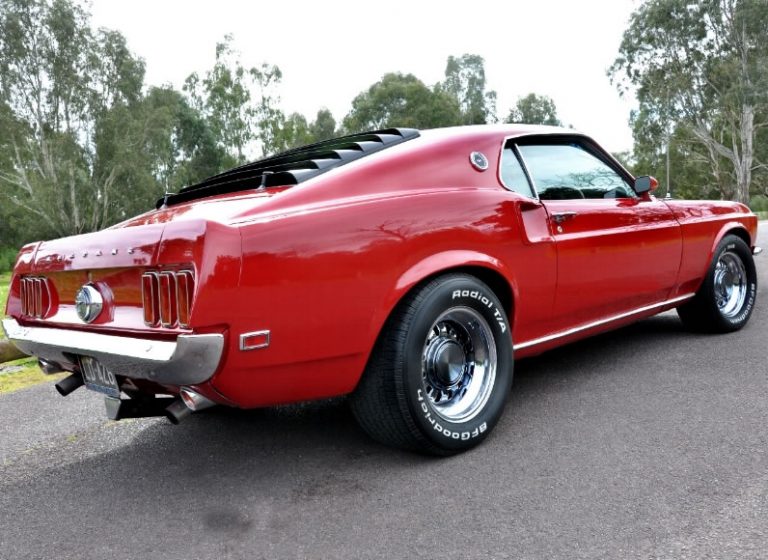 Mustang Chauffeured Cars