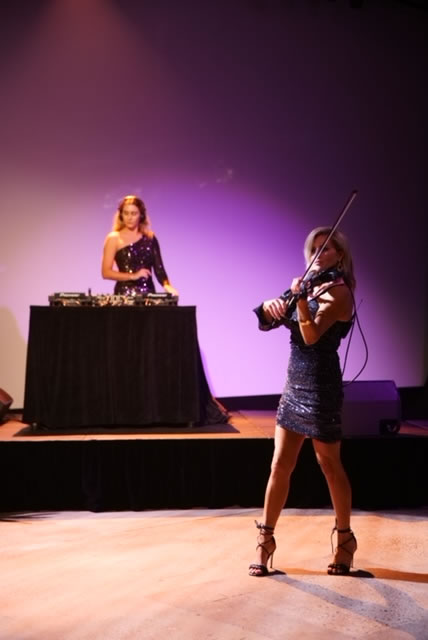 Suzannah Violinist