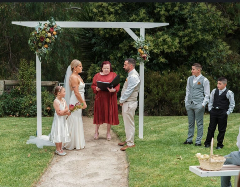 Read more about the article The Art of a Meaningful Ceremony: Turning Tradition into Personal Expression