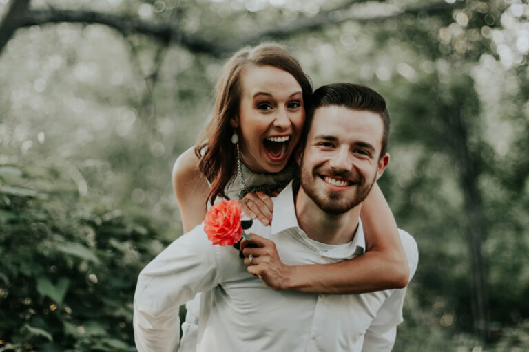 Read more about the article How to Save Money on Your VIC Wedding Without Sacrificing Style: Ultimate Guide