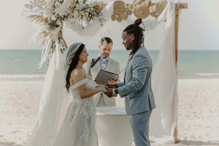 Read more about the article Wedding Celebrant Costs: Pricing Guide & What’s Included (Victoria Australia)