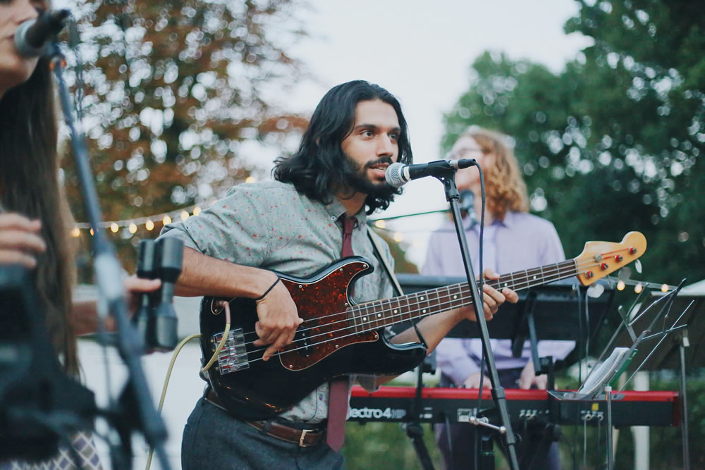 Read more about the article ðµ 19 Best Melbourne Wedding Musicians, Bands & DJs (2026/2027)