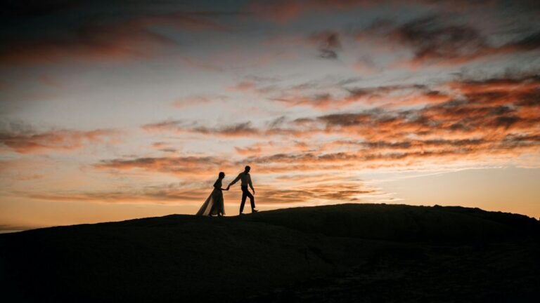Read more about the article Melbourne Wedding Photography Styles Explained: Traditional vs Documentary vs Fine Art