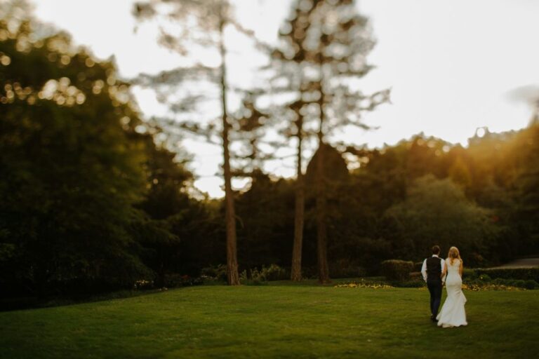 Read more about the article Wedding Savings Tips: How to Plan a Stylish Wedding in Victoria Without Overspending
