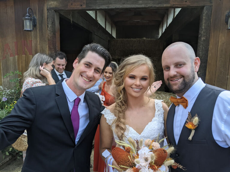 Read more about the article Experienced & Versatile Melbourne Wedding Celebrant